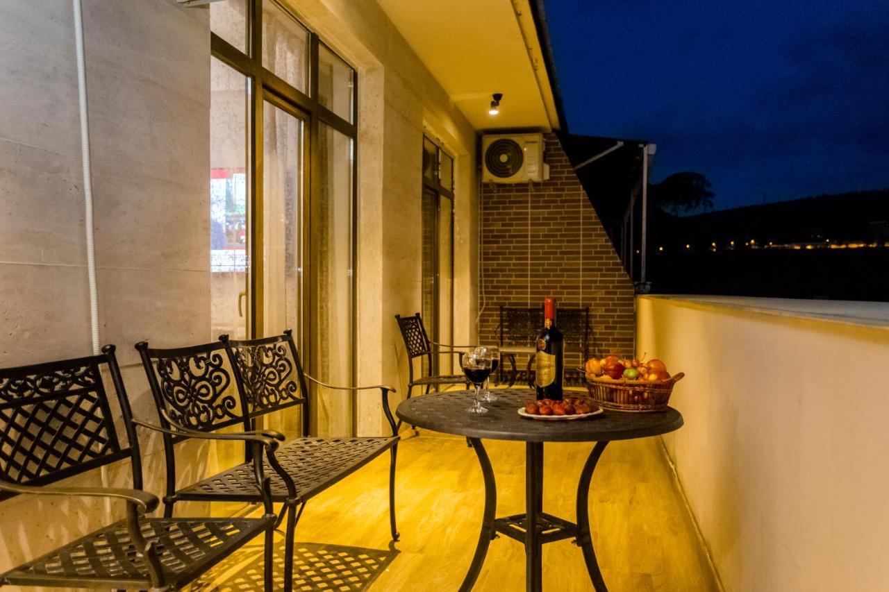 Central Comfort Place L Tbilisi Ngoại thất bức ảnh